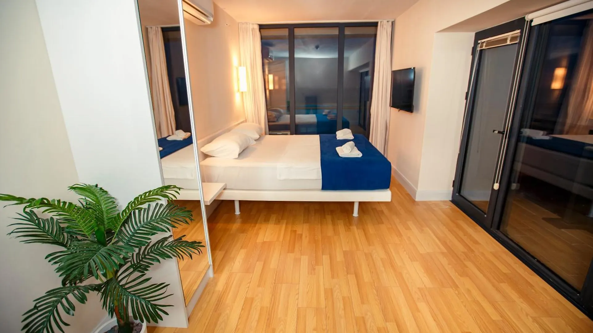 Orbi City Sealine Exclusive Vip Suites 바투미 0*,  조지아